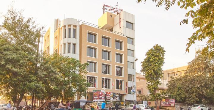 Treebo Trend Hotel Parker Ahmedabad Esterno foto