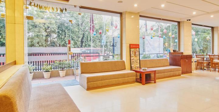 Treebo Trend Hotel Parker Ahmedabad Esterno foto